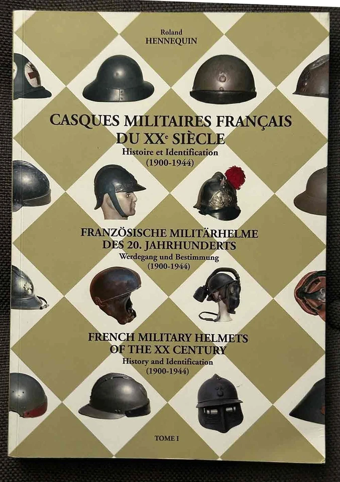 « Casques militaires français du XXe siècle ». En 2 volumes par Roland HENNEQUIN - Photo 1/2