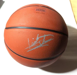 ISIAH THOMAS SIGNED / AUTOGRAPHED BASKETBALL NBA DETROIT PISTONS - Picture 1 of 3