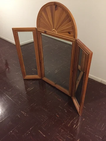 Tri-fold mirror Cover