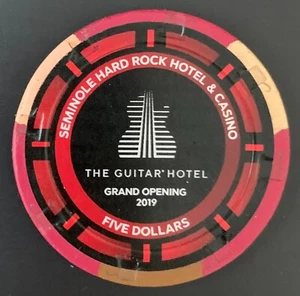 THE GUITAR HOTEL GEDENKMÜNZE FEIERÖFFNUNG 24.10.2019 5 $ CASINO CHIP - Bild 1 von 2