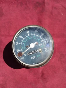 Honda CB125S Speedo ( showing 4225 miles ) P/N 37200-383-701 - Picture 1 of 6