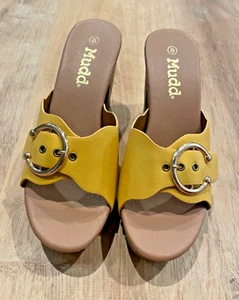 Mudd Mustard Yellow Stylish Wedge Adjustable Classy Band - Picture 1 of 3