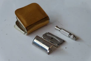 1966 Gillette Travel Tech Razor w/ case - Picture 1 of 9