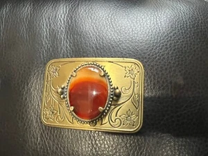 Hebilla de cinturón vintage enchapada en latón con piedra ágata roja naranja - Imagen 1 de 3