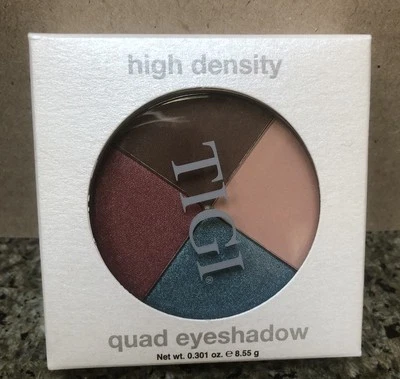 Sombra de ojos cuádruple de alta densidad TIGI "Lush" - 0,301 OZ Foto 1 de 4