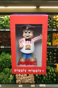 Nueva figura de 7" PIGGLY WIGGLY BOBBLE HEAD coleccionable MR PIG aspecto vintage ojos pastel - Imagen 1 de 7