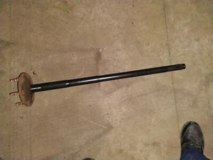 Chevy Silverado GMC Sierra Truck Rear Axle Shaft 1999-2004 Tahoe Yukon 8.5 RG - Picture 1 of 7