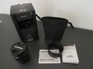 Olympus M.Zuiko Digital ED 45 mm/1,2 Pro Objektiv, praktisch neu - Bild 1 von 8