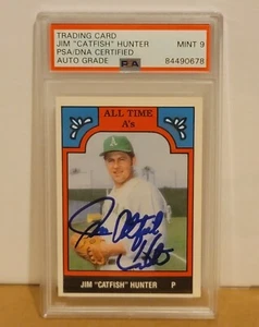 Jim "Catfish" Hunter Signed 1986 Trading Card PSA/DNA Auto Grade Mint 9 Slabbed - Picture 1 of 3