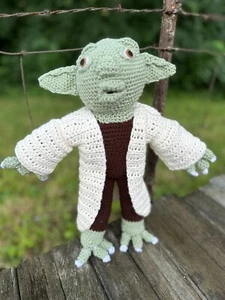 Star Wars gehäkeltes Yoda GARN tolles Spielzeug Geschenkartikel handgefertigt einzigartig - Bild 1 von 11