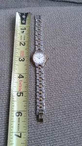 TISSOT WOMAN WATCH QUARTZ - Picture 1 of 8