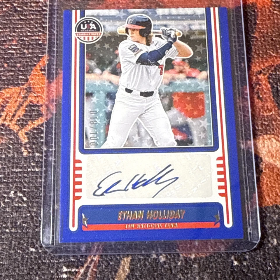 Panini 2025 Estrellas y Rayas Ethan Holliday Azul Automático/100 - Béisbol EE. UU. Foto 1 de 1