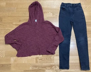 Girl's Old Navy Outfit Size 8 - Burgundy Hoodie w/ Rockstar Jegging Jeans EUC - Picture 1 of 7