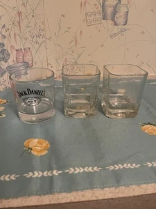 3 Whiskey Glasses, 2 Square Crown Royal Glasses And 1 Jack Daniel’s Glass - Picture 1 of 4