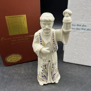 Lenox China Jewels Innkeeper Nativity Figurine with Lantern 6" Gold Trim W/ Box - Picture 1 of 14