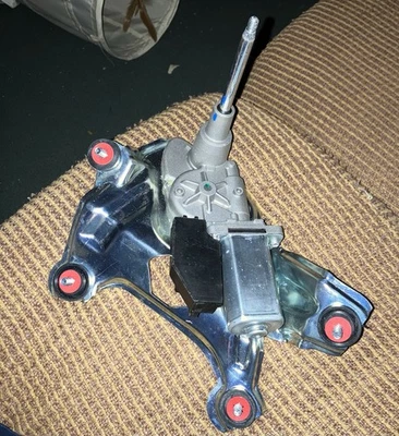 Rear Wiper Motor Toyota Highlander 2008-13 fixed  NEVER INSTALLED - Image 1 of 4