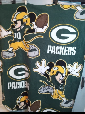 NFL Green Bay Packers Mickey Mouse Fleece Throw 40" x 36" Cover