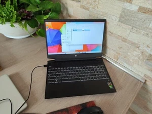 HP Pavilion Gaming Laptop 15-ec0016nl - Foto 1 di 8