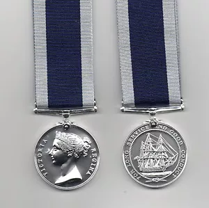 ROYAL NAVY LONG SERVICE MEDAL . VR ISSUE. A SUPERB DIE-STRUCK FULL-SIZE REPLICA - Picture 1 of 1
