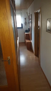 Schöne Dachgeschosswohnung 1.OG ab sofort zu verkaufen - Bild 1 von 16