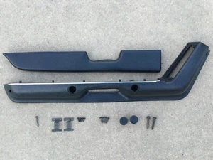 Black Original Equipment 90-93 Mustang Door Armrest + Pad, DRIVER SIDE - Bild 1 von 1