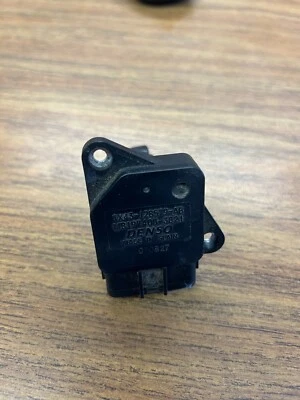 Sensor de flujo de aire másico Land Rover LR2 2008-12 OEM MAF PHF000140 D14 Foto 1 de 4