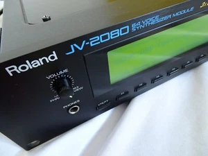 Roland JV-2080 Rack-Synthesizer Studio Synth Soundmodule Classic - Picture 1 of 15
