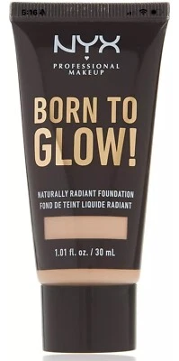 Base de maquillaje NYX PROFESSIONAL Born To Glow naturalmente radiante ligera 1,01 fl Foto 1 de 3