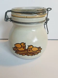 Vintage Treasure Craft Canister Hermetic Tan Chicks in Nest Hearts 1980's D - Picture 1 of 6