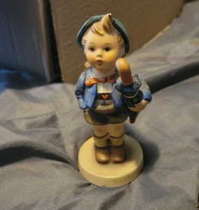 HUMMEL GOEBEL FIGUR HEIMAT VOM MARKT 198 2/0 Made in Germany 1948 OHNE CHIPS - Bild 1 von 4