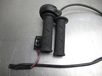 EB1338 2020 20 MOTO GUZZI V85 TT ACELERADOR ELECTRÓNICO FLY BY WIRE EMPUÑADURAS DE CONTROL Foto 1 de 4