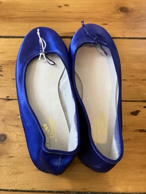 Zapato plano de ballet satinado teñido azul cobalto talla 9M para ocasiones especiales de Saugus Foto 1 de 4