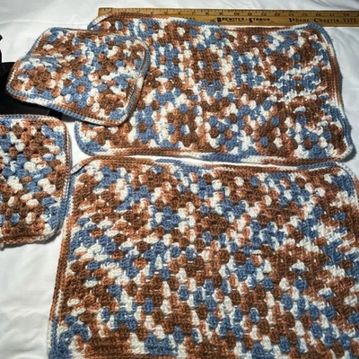 4 Pc Set handmade Crocheted 2 Placemats 2 Potholders  J335t5 - Image 1 of 4