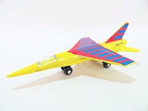 MATCHBOX SKYBUSTERS SB4 'MIRAGE F1 VAQ-132' YELLOW. EXCELLENT. - Picture 1 of 7