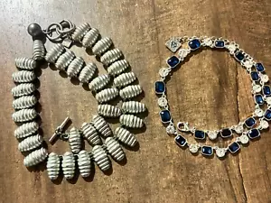 LOTE DE 2 COLLAR LLAMATIVO TONO PLATA ANNE KLEIN - Imagen 1 de 5