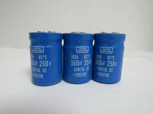 NIPPON CHEMI-CON CAPACITOR 36DA 85C 560uF 250V 45W10L 02 POSITIVE * LOT OF 3 * - Picture 1 of 4