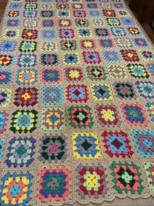 Vintage Granny Square gehäkelt afghanisch Überwurf Sofa Decke 38" x 60" - Bild 1 von 7