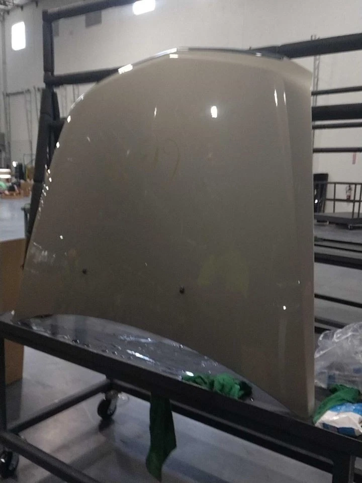 Base de capó cupé para 09-14 CTS 523313 Foto 1 de 4