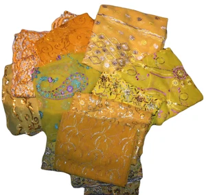 Paquete de 10 telas Dupatta amarillas vintage de 12"" x 12", muestras con cuentas bordadas - Imagen 1 de 3