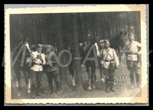Foto WW2 3/Lw.Art.Abtl. 14 entonces Art.Reg.205 m. Caballos en el terreno Jüt... - Imagen 1 de 2