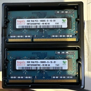 Hynix 2GB SO-DIMM 1333 MHz PC3-10600 DDR3 SDRAM Memory (HMT325S6BFR8C-H9) - (2) - Photo 1/6