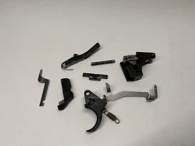 Smith and Wesson SW40VE piezas inferiores para reparación reemplazo o actualización Foto 1 de 3