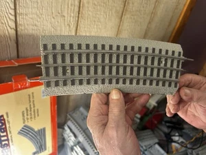 Lionel Fastrack 084 Kurve 12061 29 Abschnitte, je 4,50 $, AUSVERKAUFT - Bild 1 von 2