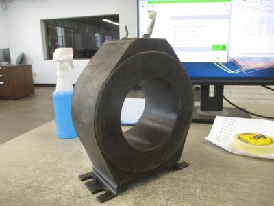 GE Type JCS-0 Current Transformer 750X10G6 Ratio 400:5A 600V 25-400Hz Used - Image 1 of 4