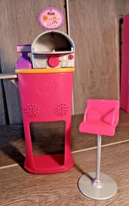 Mattel 2009 Barbie I Can Be Pizza Chef Accessories Oven and Chair - Picture 1 of 8