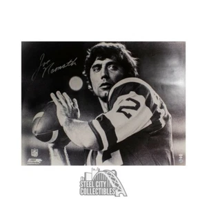 Joe Namath Autographed New York Jets 30x39 Poster - PSA/DNA COA (B&W) - Picture 1 of 1