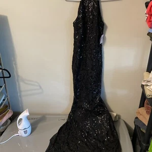 Beautiful NWTWindsor Women's Formal Dress Size M Black Sequenced Sleeveless - Picture 1 of 6