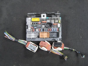 Peugeot Partner Berlingo Motorraum Sicherungskasten 9675878480 R05 + Stecker und Kabel - Bild 1 von 6
