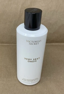 Bruma de fragancia fina Victoria's Secret muy sexy Oasis 8,4 fl oz Foto 1 de 4
