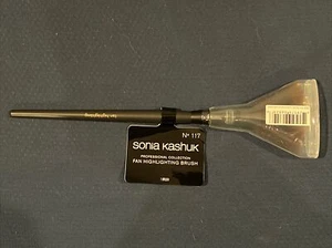 Sonia Kashuk Professional ~ Fan Highlighting Brush ~ No. 117 - Picture 1 of 4